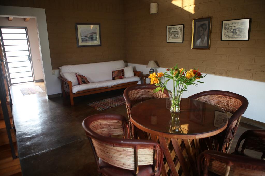 Madre Tierra B&B เตโปซตลัน ห้อง รูปภาพ
