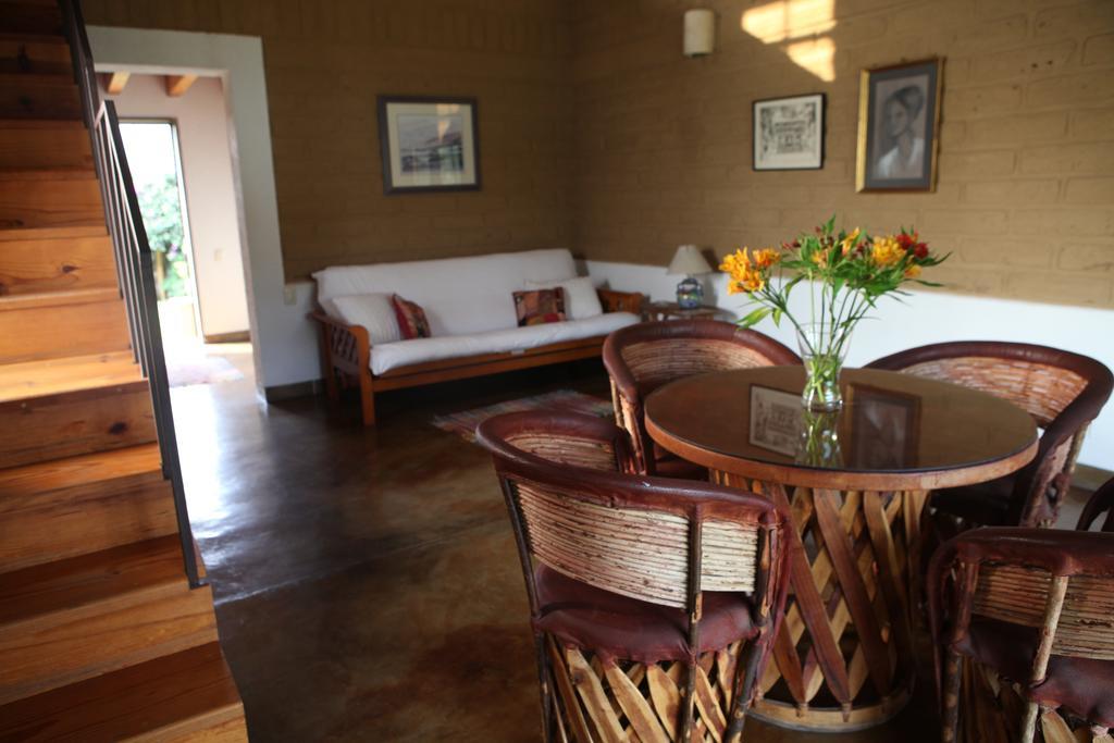 Madre Tierra B&B เตโปซตลัน ห้อง รูปภาพ