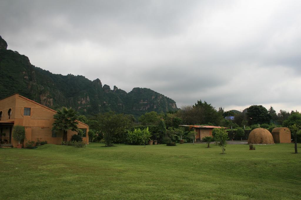Madre Tierra B&B เตโปซตลัน ภายนอก รูปภาพ